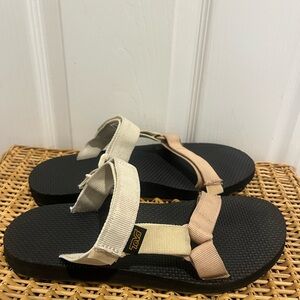 TEVA Universal Slide in Multi